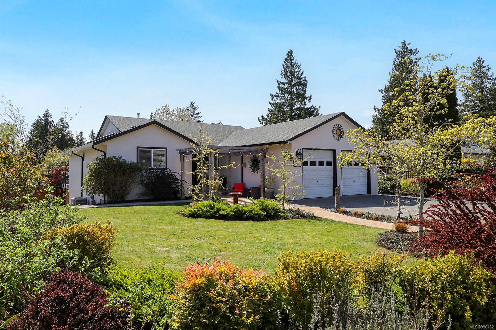 $1,150,000 - 2167 Cardinal Pl<br>British Columbia, V9M 3G2