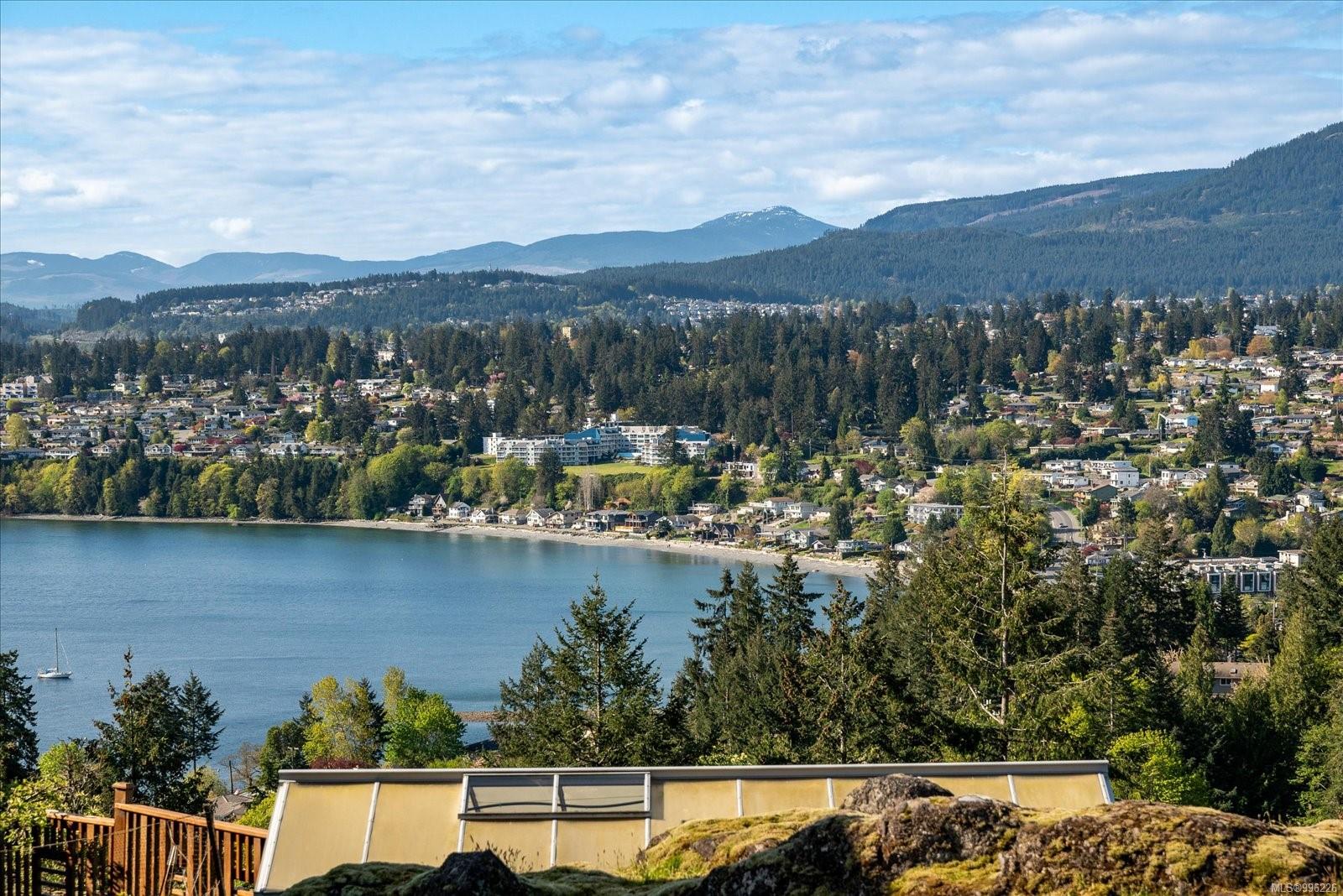 $1,029,900 - 316 Nottingham Dr<br>British Columbia, V9T 4T1