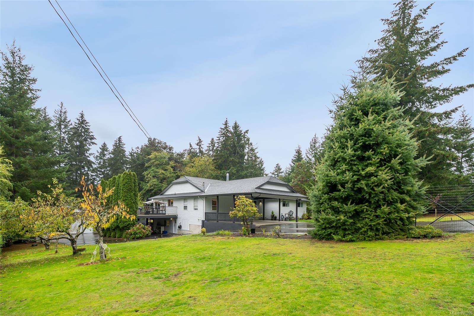 $1,670,000 - 2372 Nanoose Rd<br>British Columbia, V9P 9E6