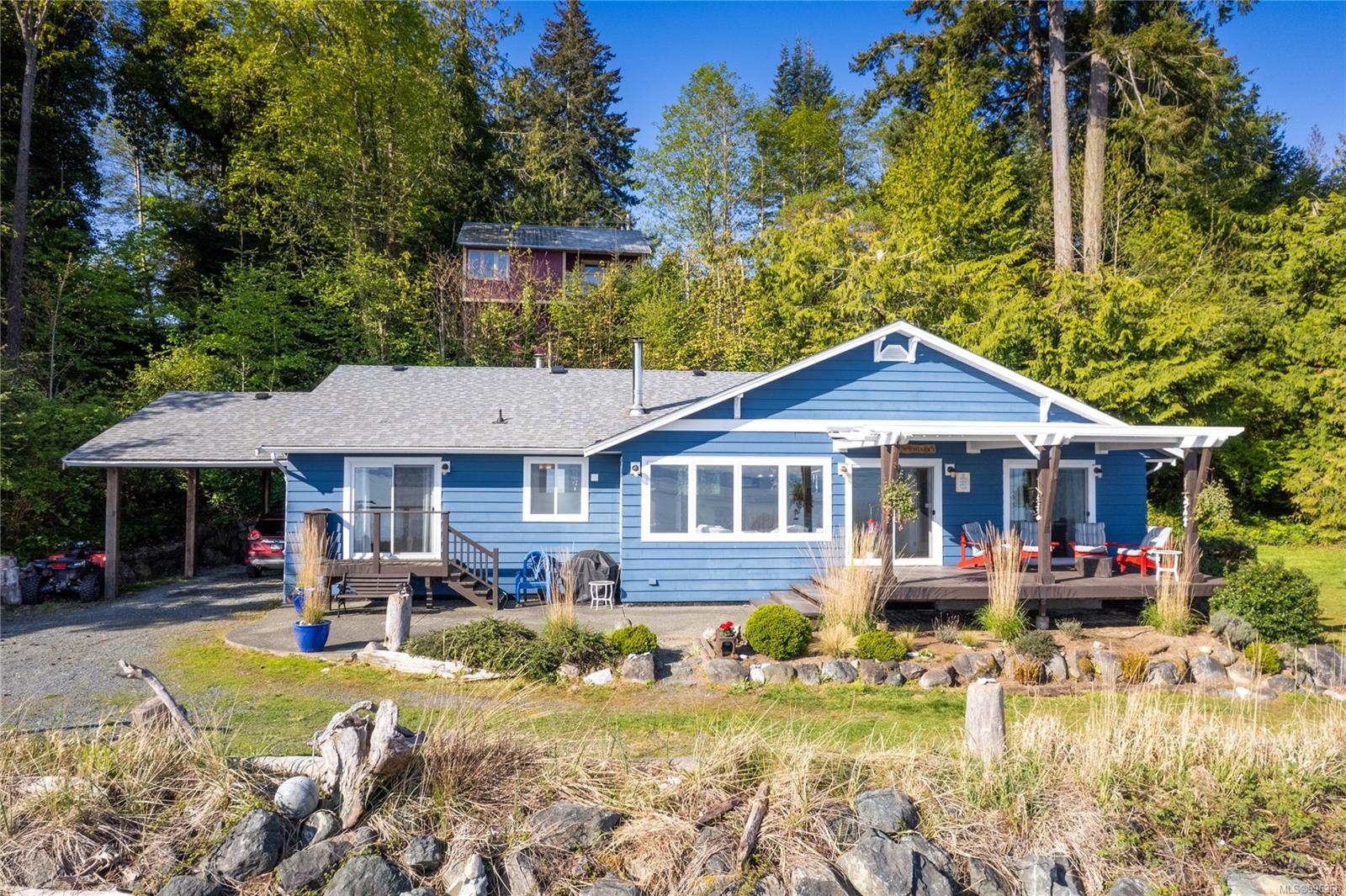$1,995,000 - 6655 Island Hwy<br>British Columbia, V0R 1G0