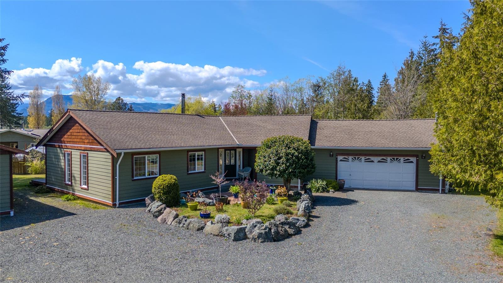 $849,900 - 491 Miller Pl<br>British Columbia, V9K 2A4