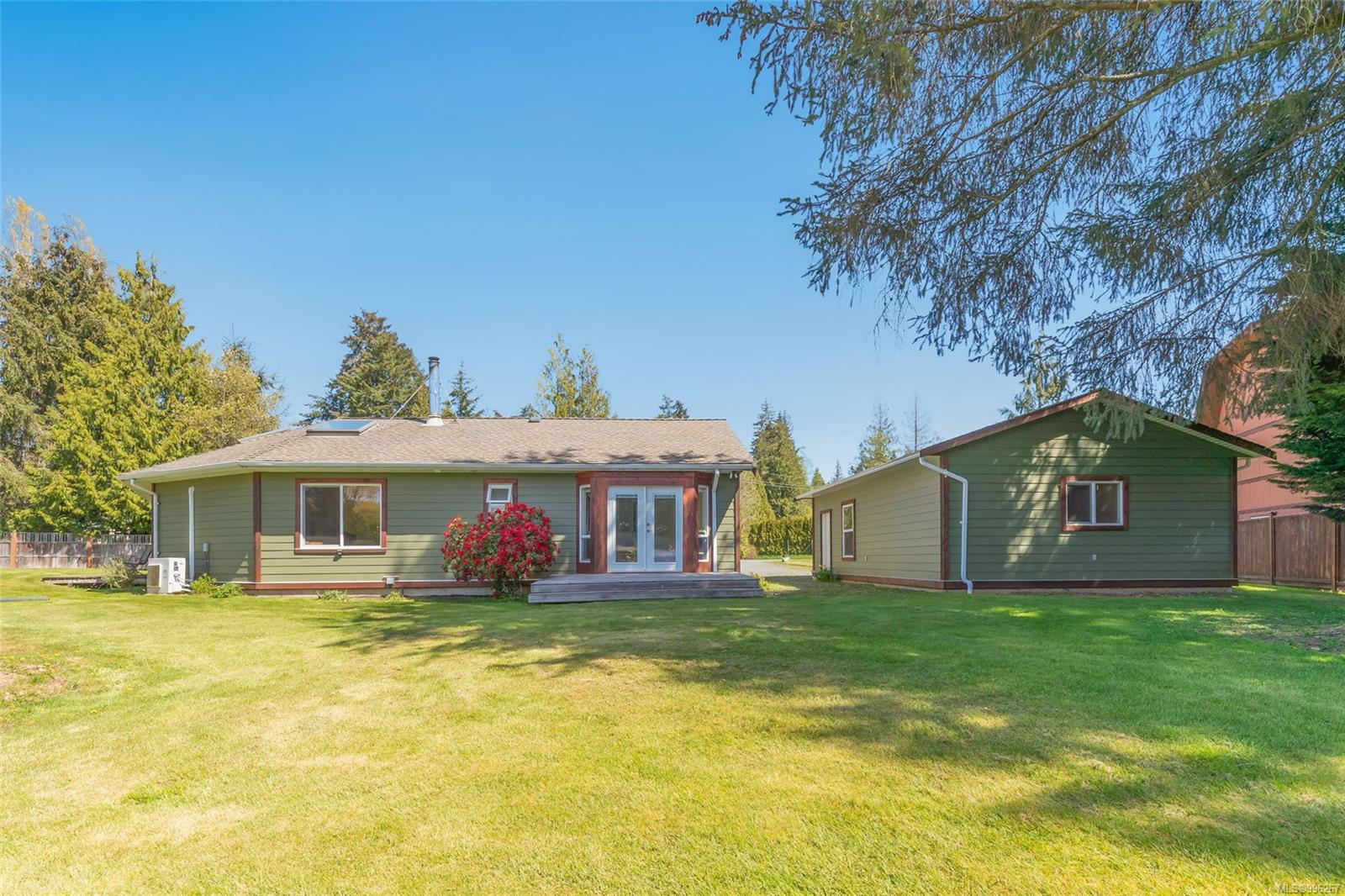 $849,900 - 491 Miller Pl<br>British Columbia, V9K 2A4