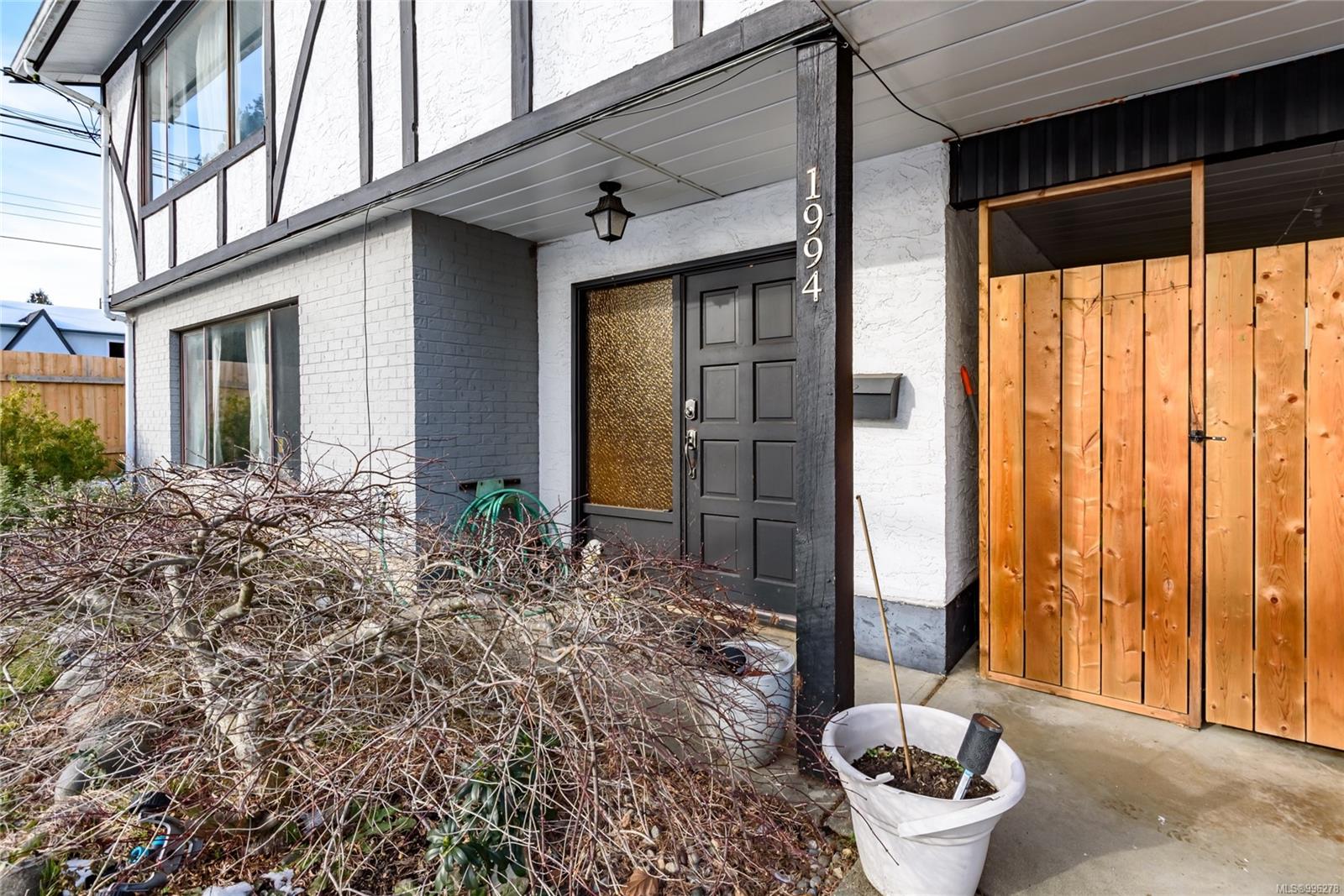$699,900 - 1994 Bolt Ave<br>British Columbia, V9M 2J4