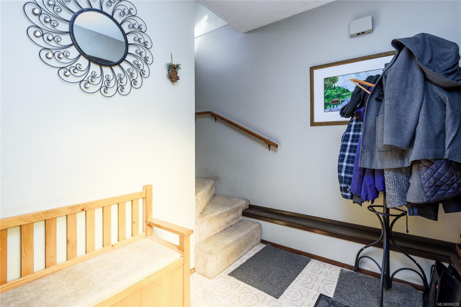 $699,900 - 1994 Bolt Ave<br>British Columbia, V9M 2J4