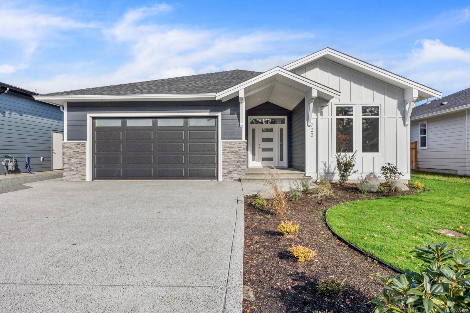 $849,900 - 722 Salmonberry St<br>British Columbia, V9H 0G1