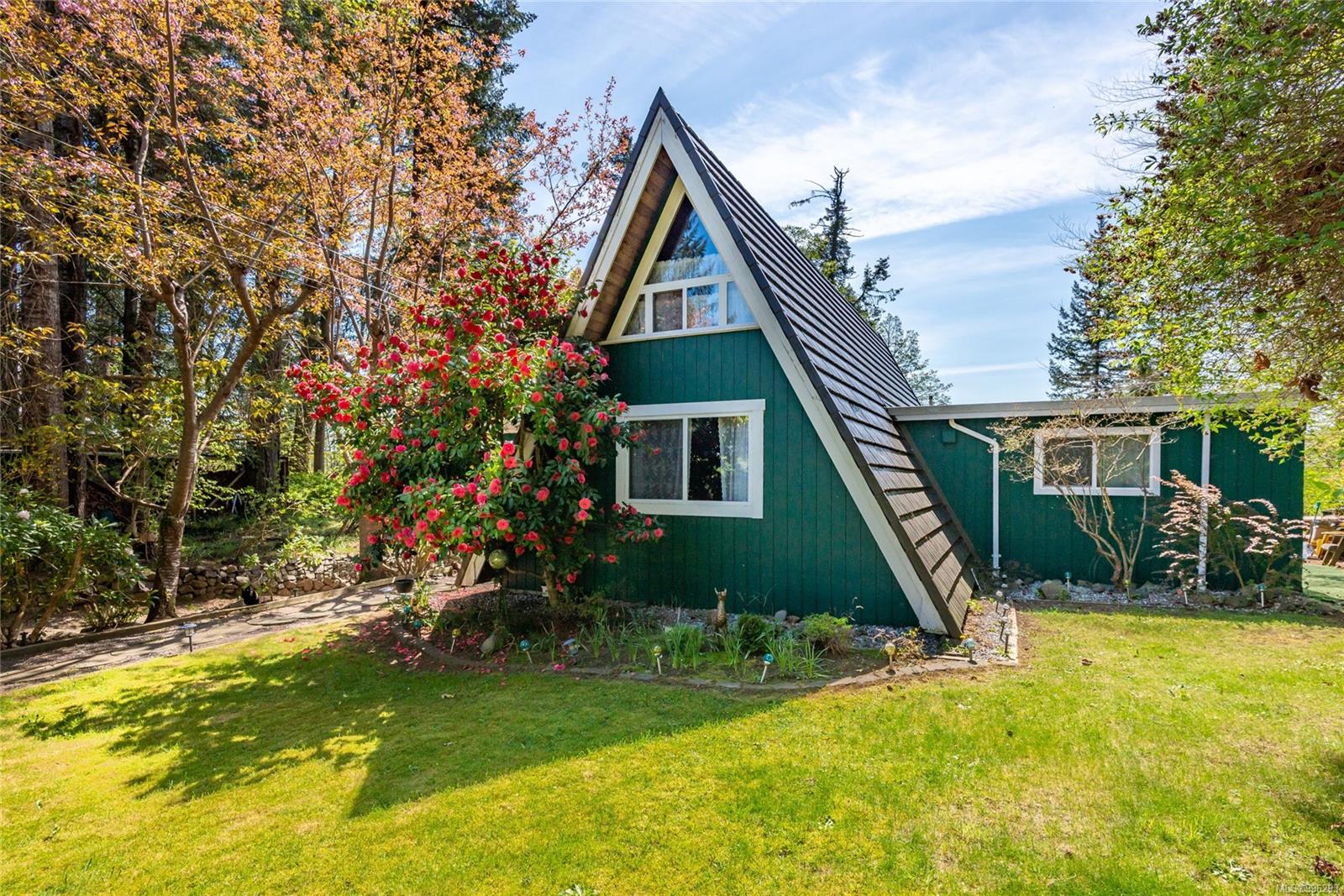 $769,000 - 2323 Steelhead Rd<br>British Columbia, V9W 4P4