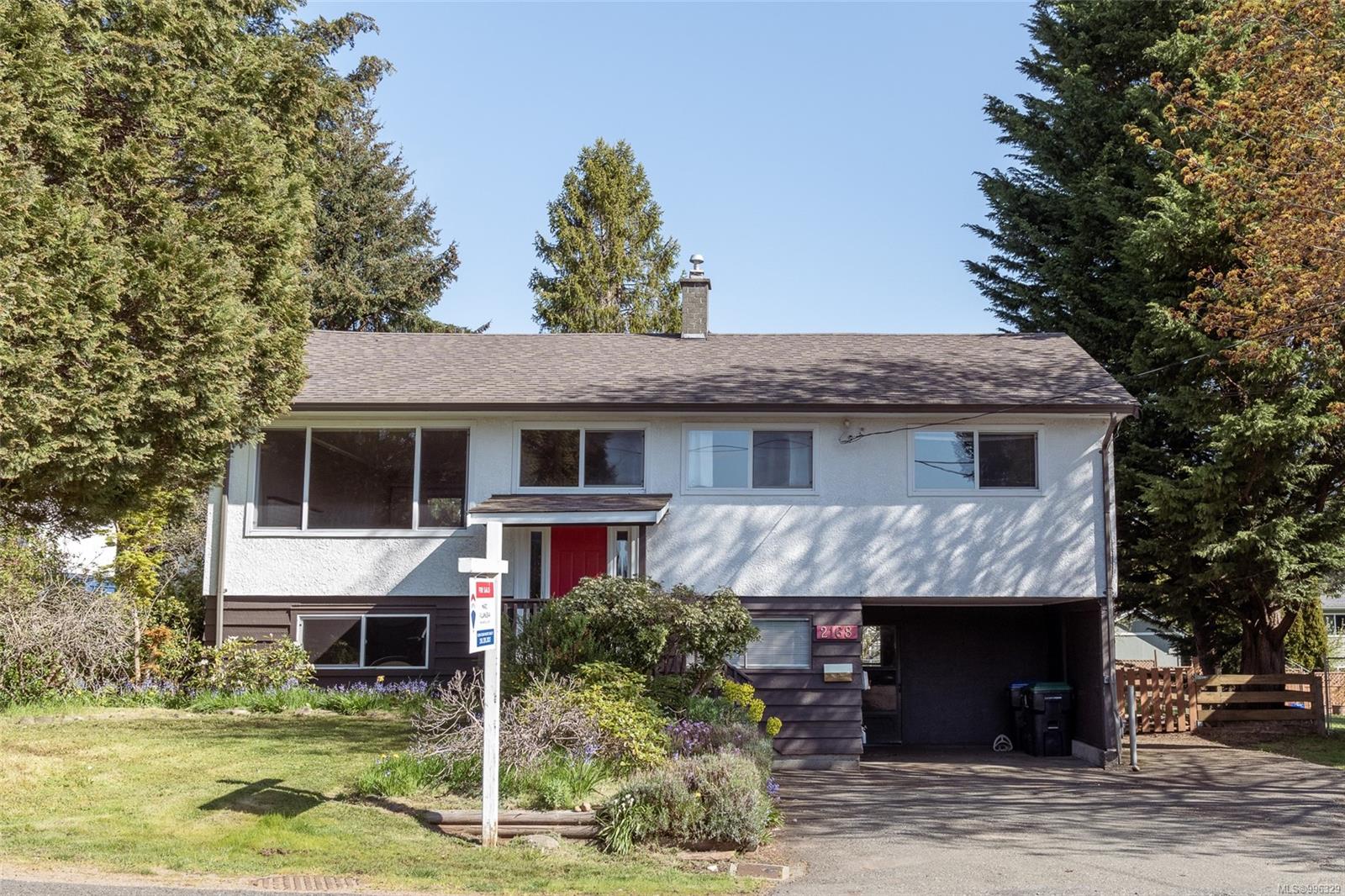 $719,000 - 2168 McKenzie Ave<br>British Columbia, V9M 1M7