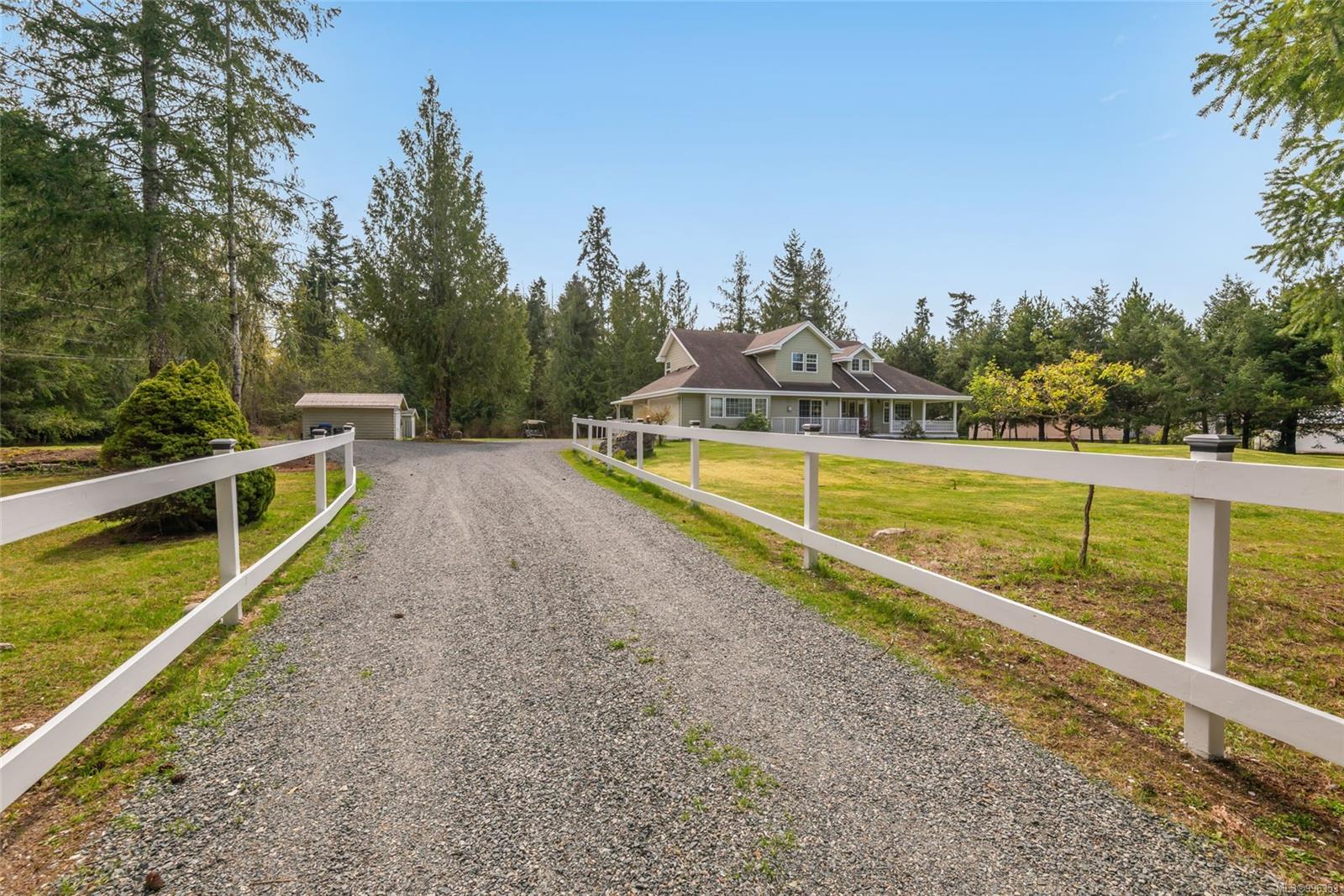 $1,350,000 - 2260 Kerr Rd<br>British Columbia, V0R 1M0