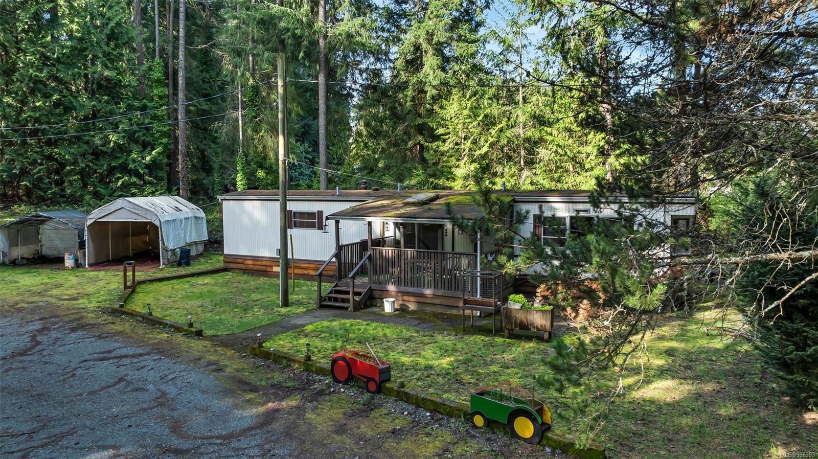 $629,000 - 1066 Braithwaite Dr<br>British Columbia, V8H 0E2