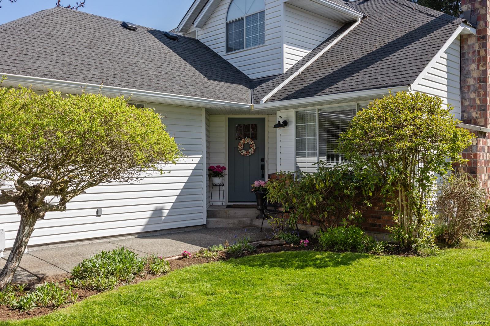 $899,000 - 1150 Malahat Dr<br>British Columbia, V9N 8B2