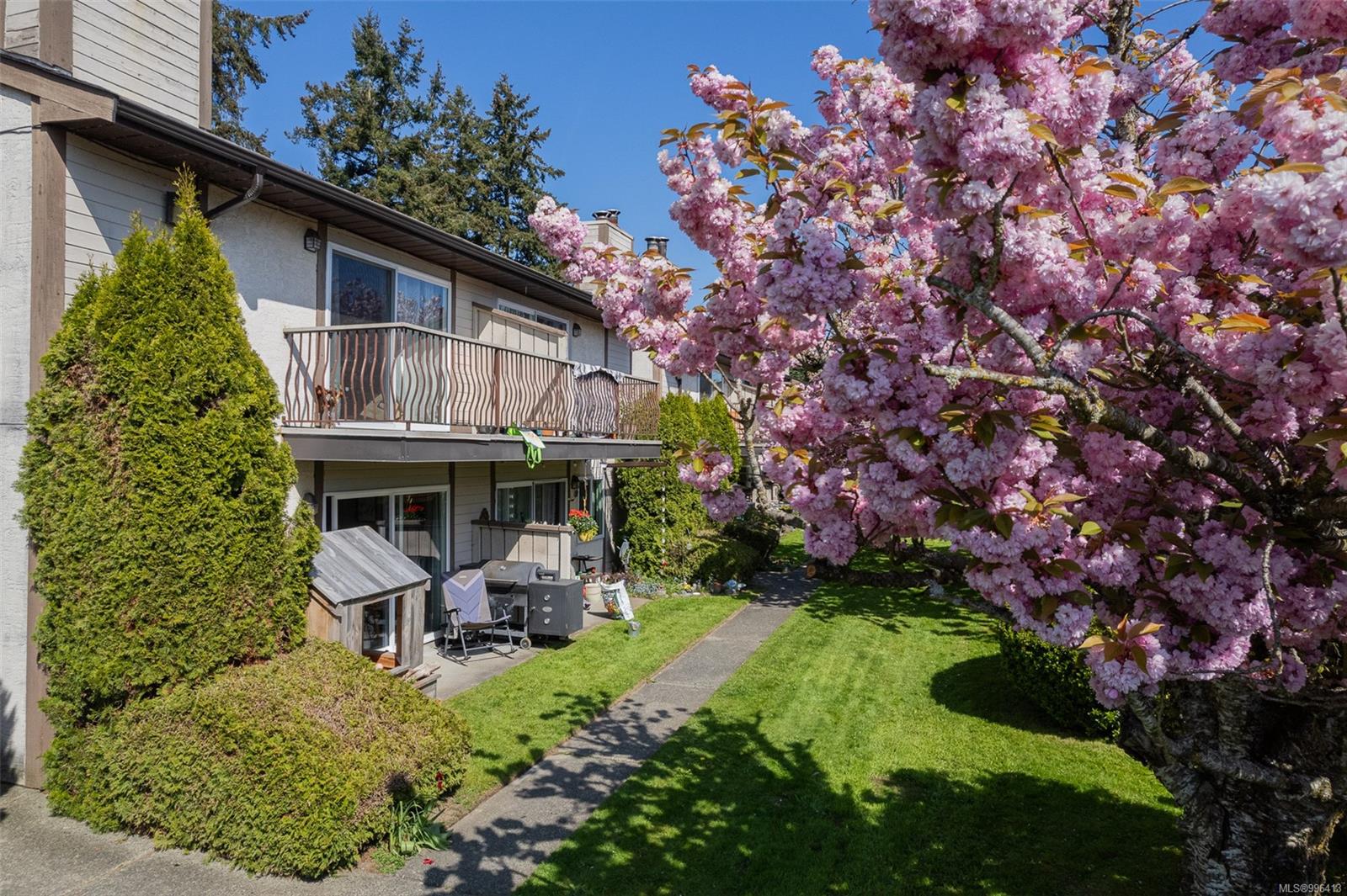 $349,000 - 1040 Trunk Rd<br>British Columbia, V9L 2S5