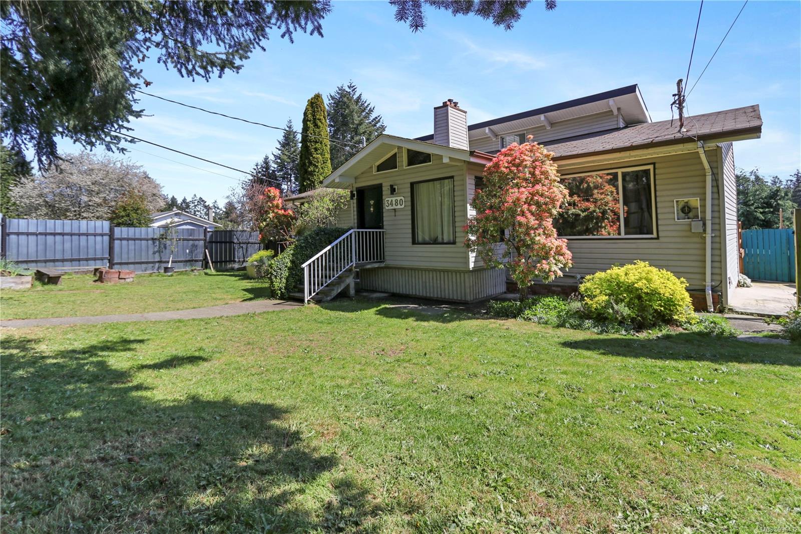 $699,900 - 3480 Hammond Bay Rd<br>British Columbia, V9T 1E6