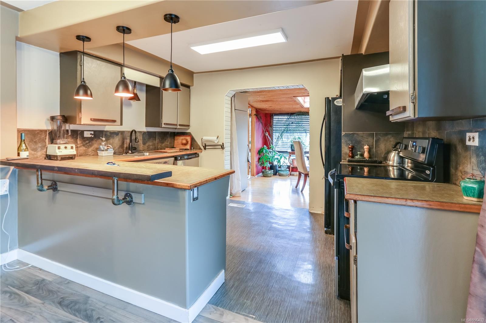 $699,900 - 3480 Hammond Bay Rd<br>British Columbia, V9T 1E6