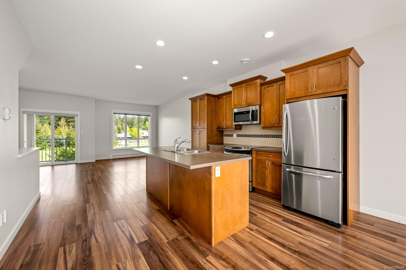 $689,900 - 700 Lancaster Way<br>British Columbia, V9M 0B6