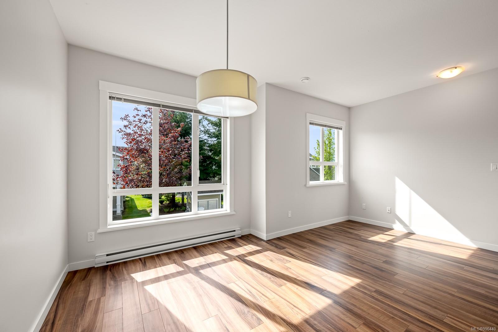 $689,900 - 700 Lancaster Way<br>British Columbia, V9M 0B6