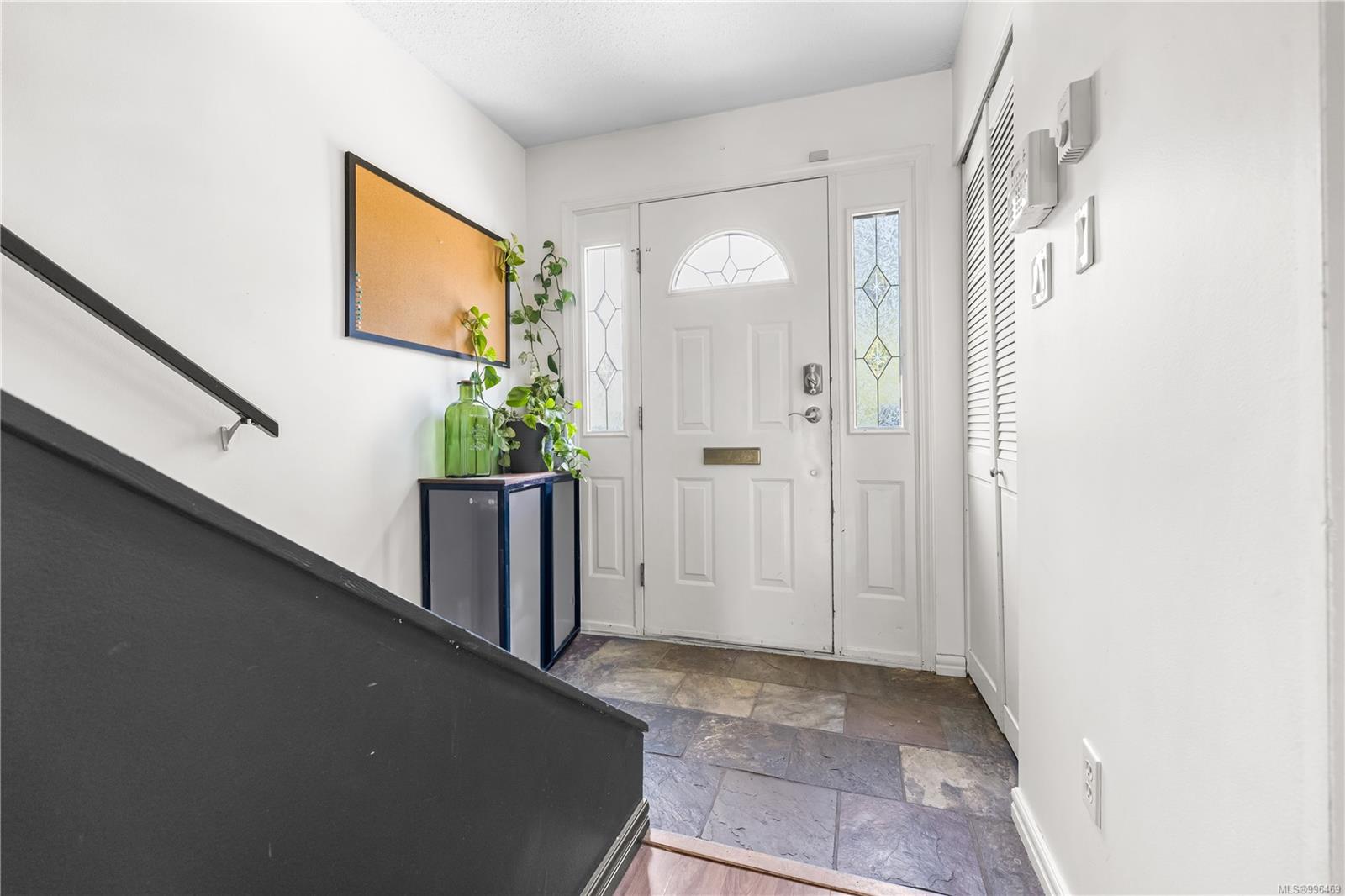 $449,900 - 500 Colwyn St<br>British Columbia, V9W 5J2