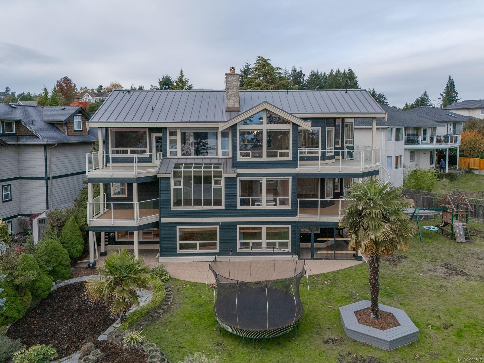 $1,548,000 - 3279 Shearwater Dr<br>British Columbia, V9T 6A1