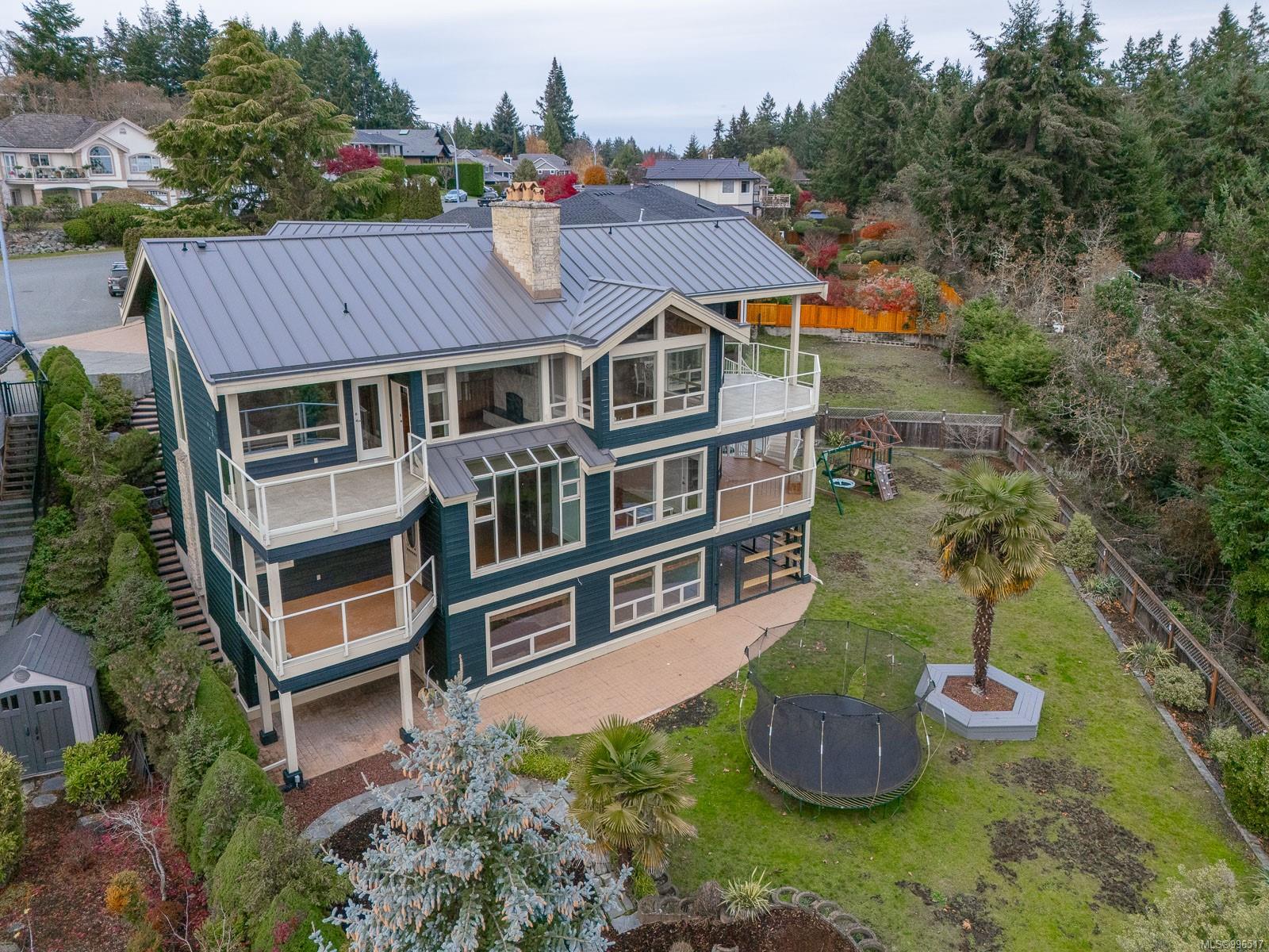 $1,548,000 - 3279 Shearwater Dr<br>British Columbia, V9T 6A1