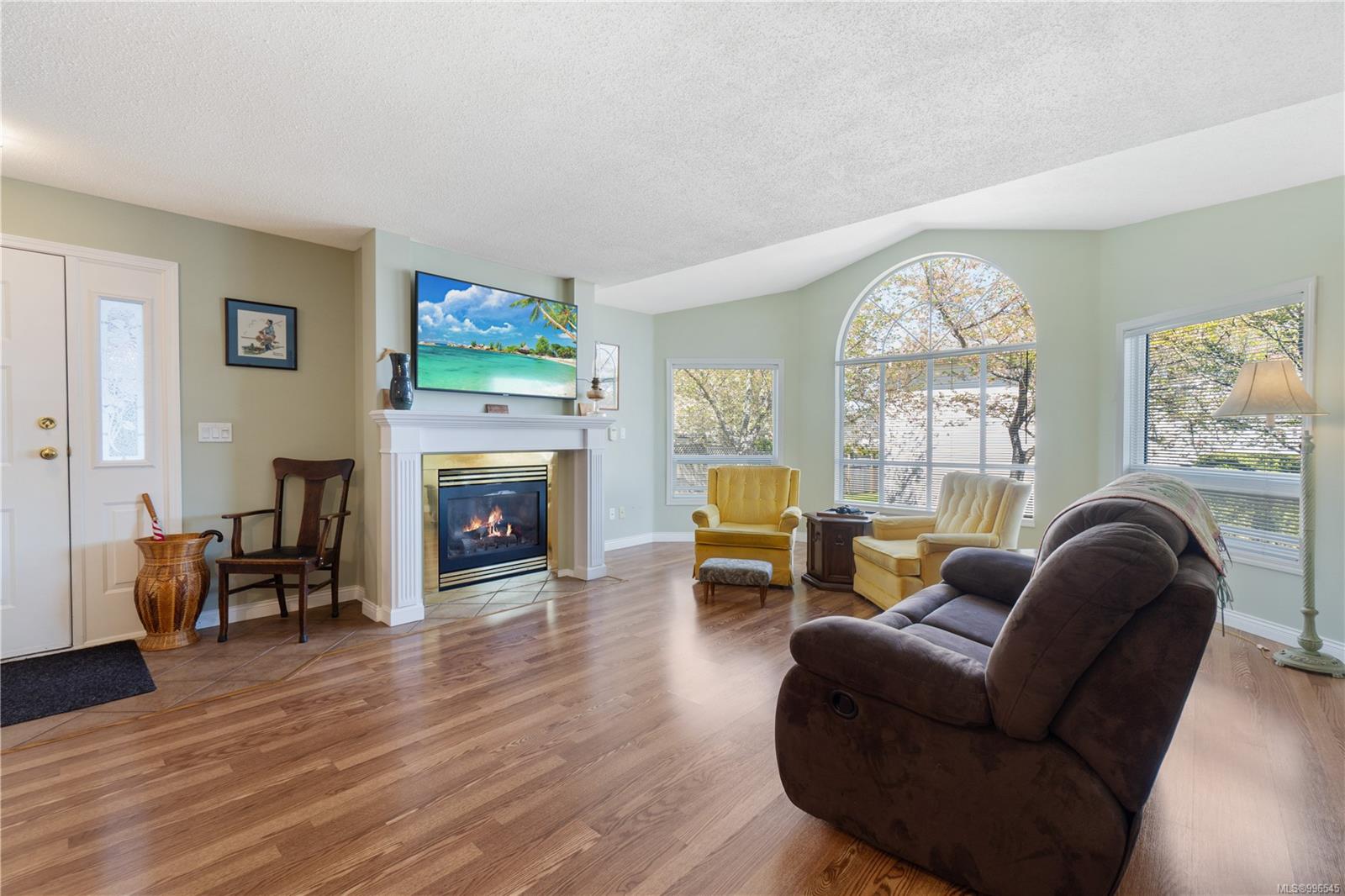 $465,000 - 6245 Blueback Rd<br>British Columbia, V9V 1N7