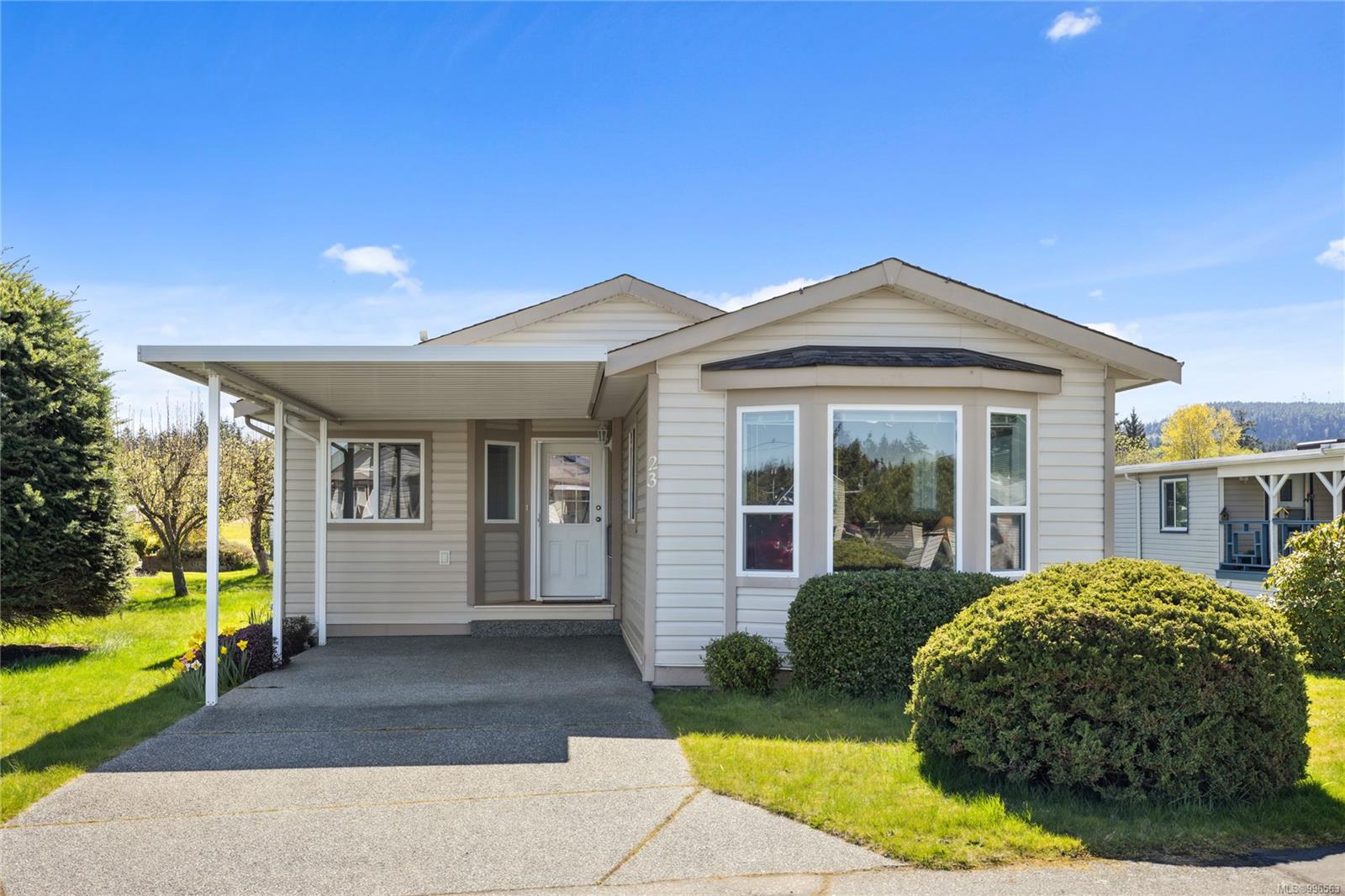 $357,000 - 450 Stanford Ave<br>British Columbia, V9P 1V8