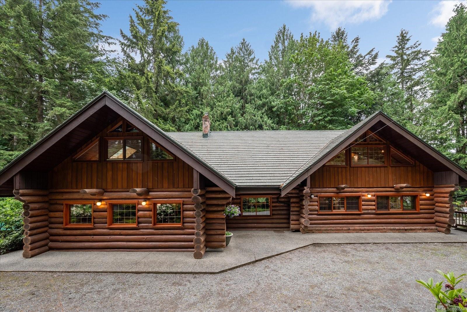 $1,299,000 - 1315 Spruston Rd<br>British Columbia, V9X 1S8