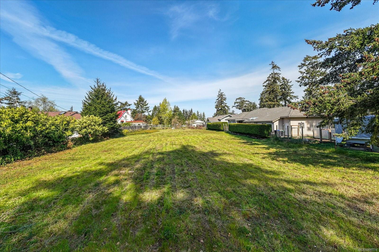$599,900 - Lot A Shorewood Dr<br>British Columbia, V9P 1S6