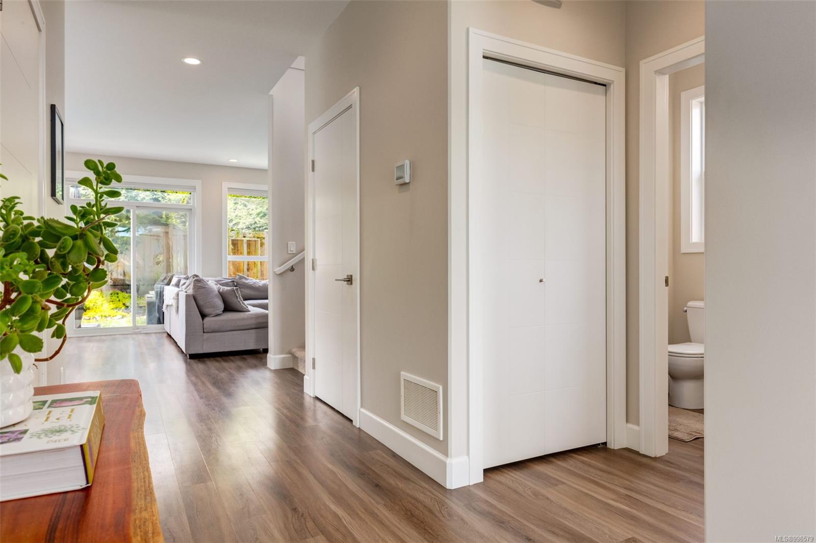 $745,000 - 857 Coal Town Way<br>British Columbia, V9R 6P2