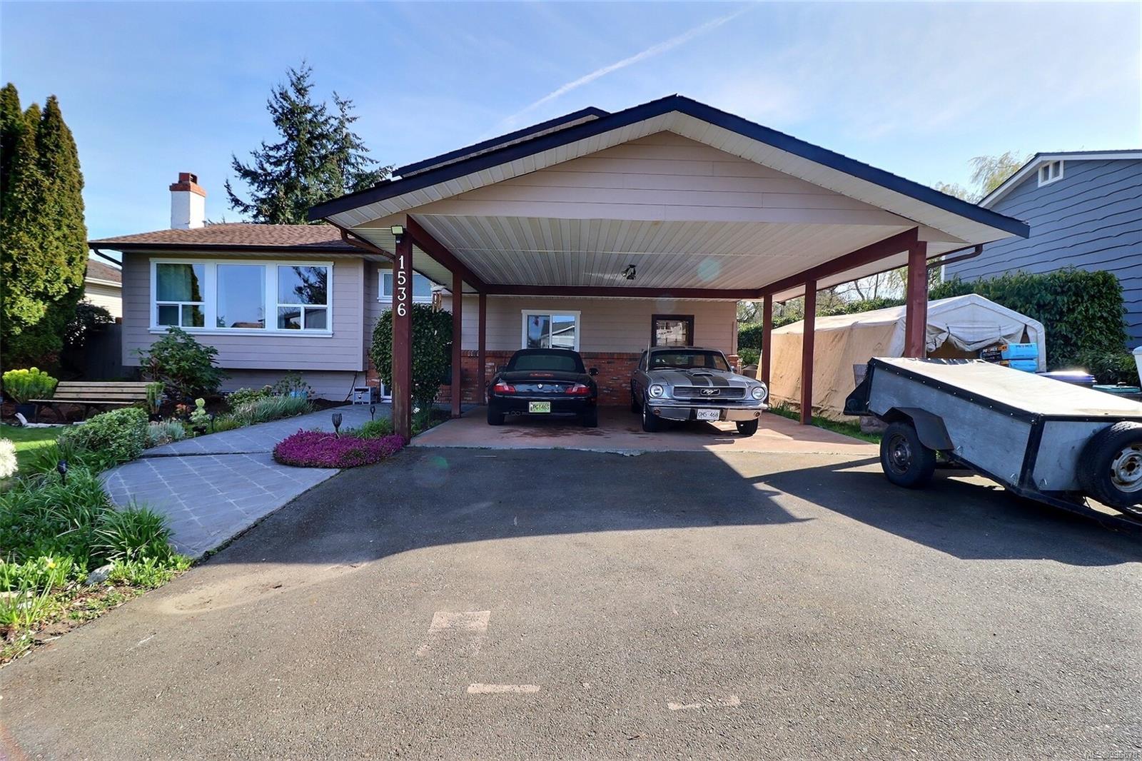 $879,000 - 1536 Juan De Fuca Blvd<br>British Columbia, V9P 1Y5