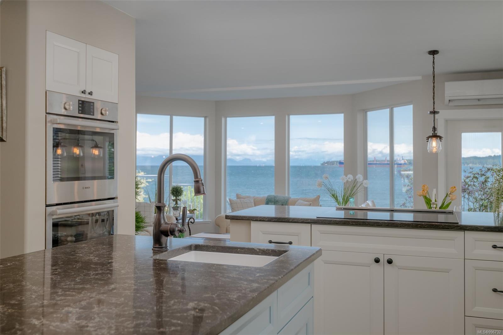 $1,600,000 - 192 Captain Morgans Blvd<br>British Columbia, V9R 6R1