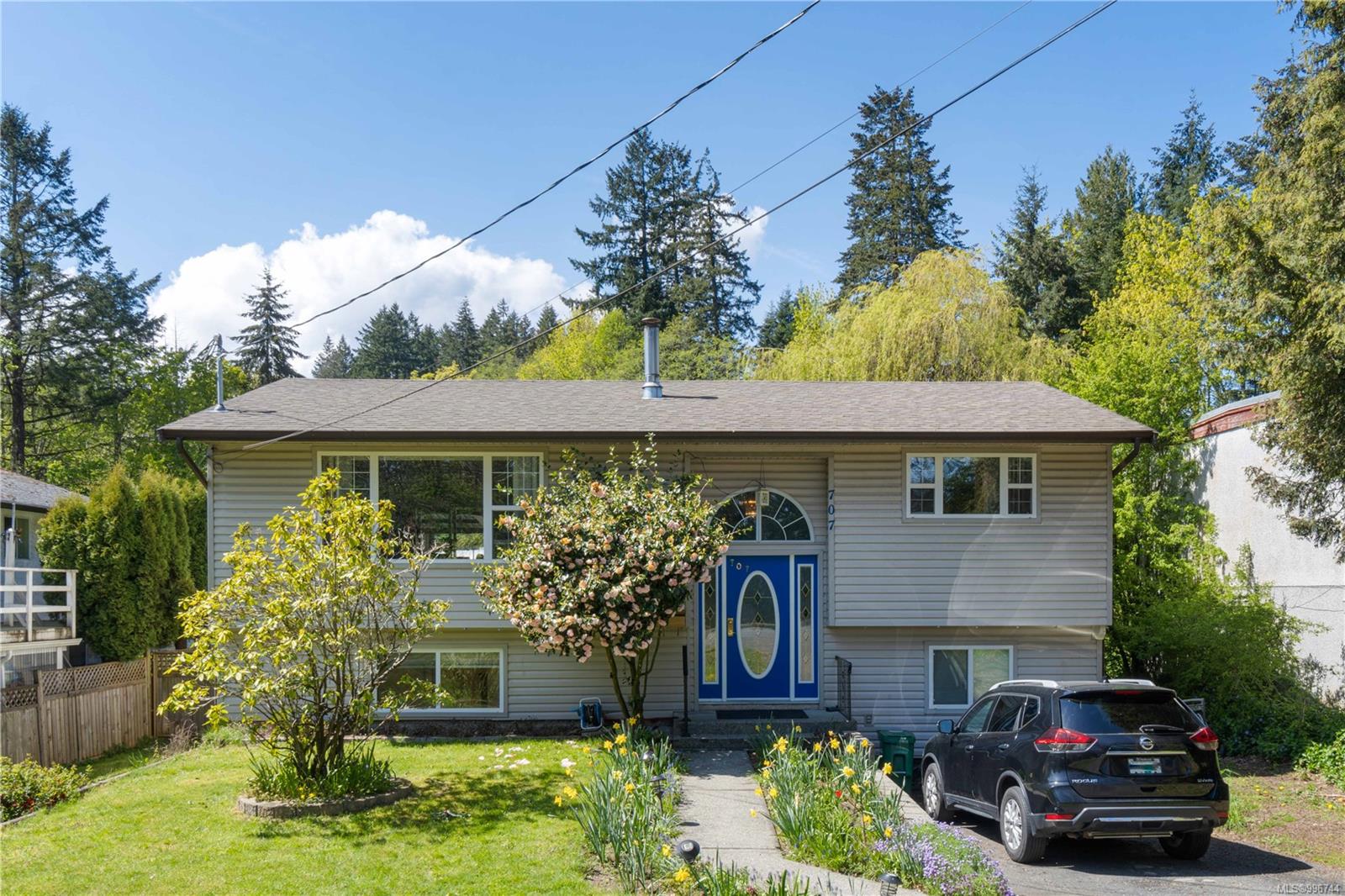 $739,000 - 707 Howard Ave<br>British Columbia, V9R 3S9