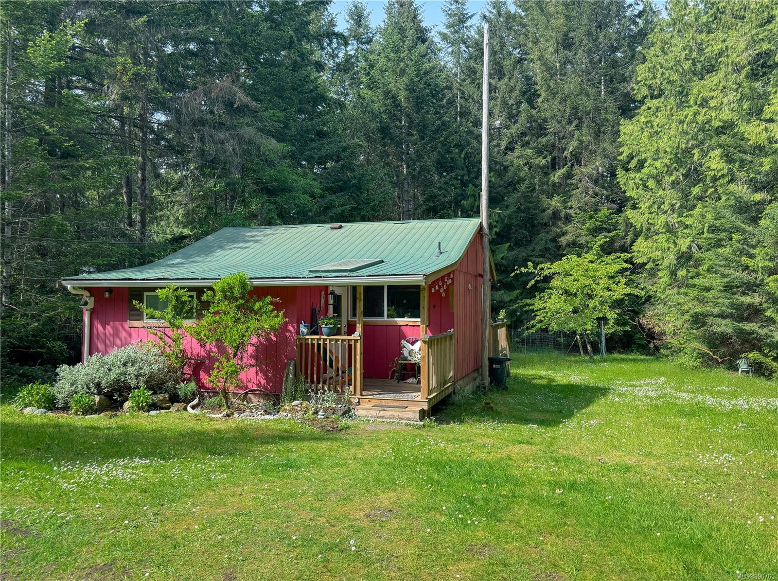 $499,000 - 220 Malaspina Dr<br>British Columbia, V0R 1X1