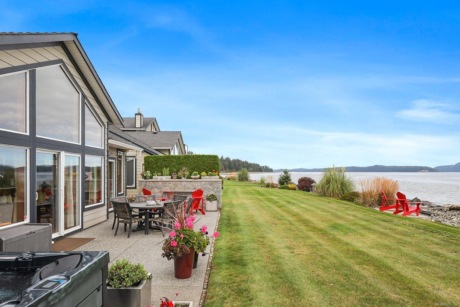 $1,595,000 - 4320 Garrod Rd<br>British Columbia, V0R 1G0