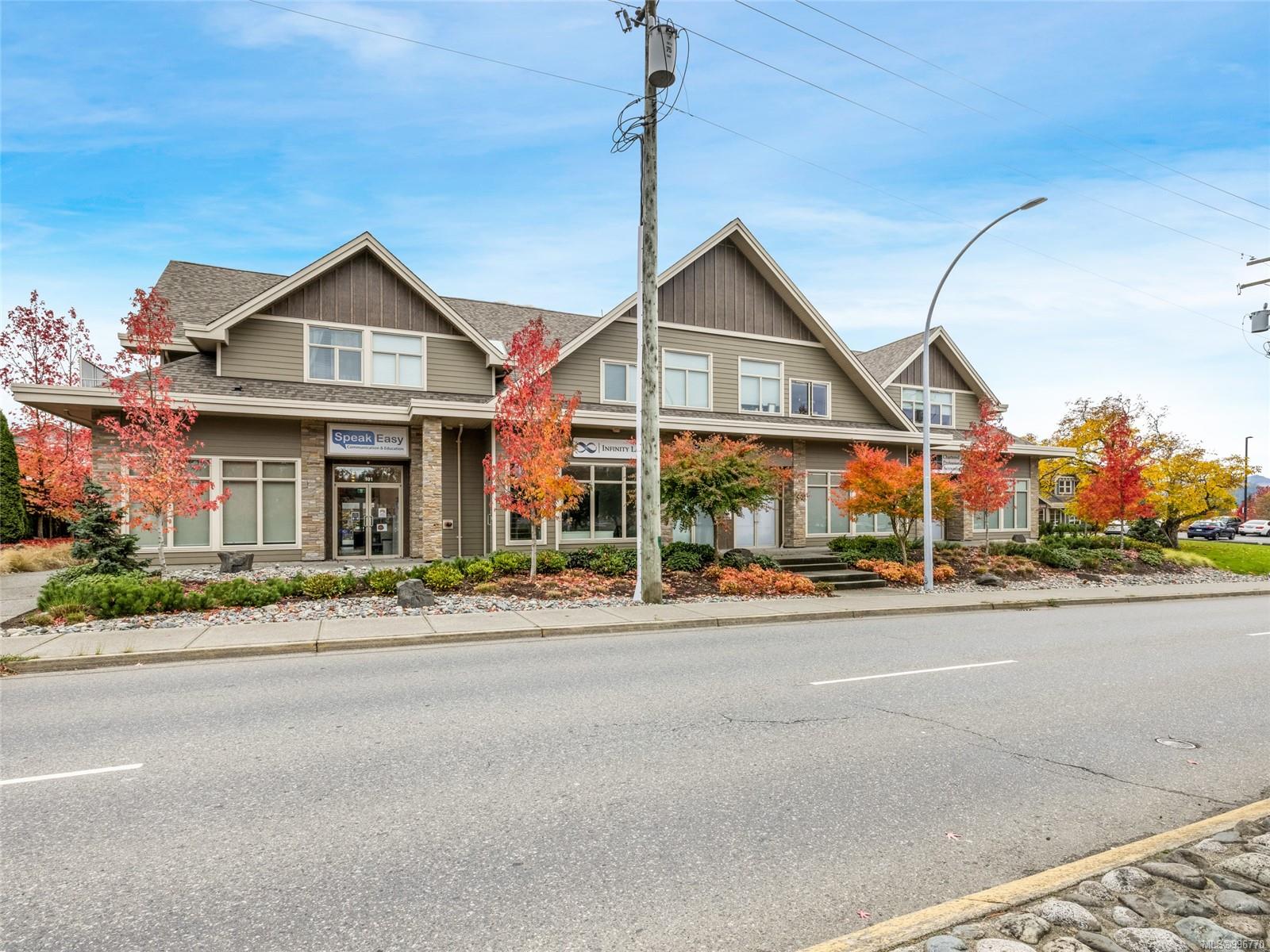 4535 Uplands Dr, Na Uplands real estate property for sale in Nanaimo British Columbia, V9T 6M8