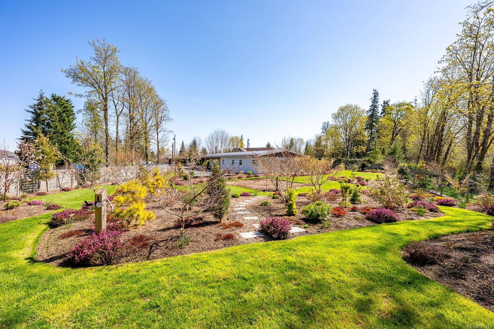 $1,699,000 - 3767 Maple Lane<br>British Columbia, V0R 2V0
