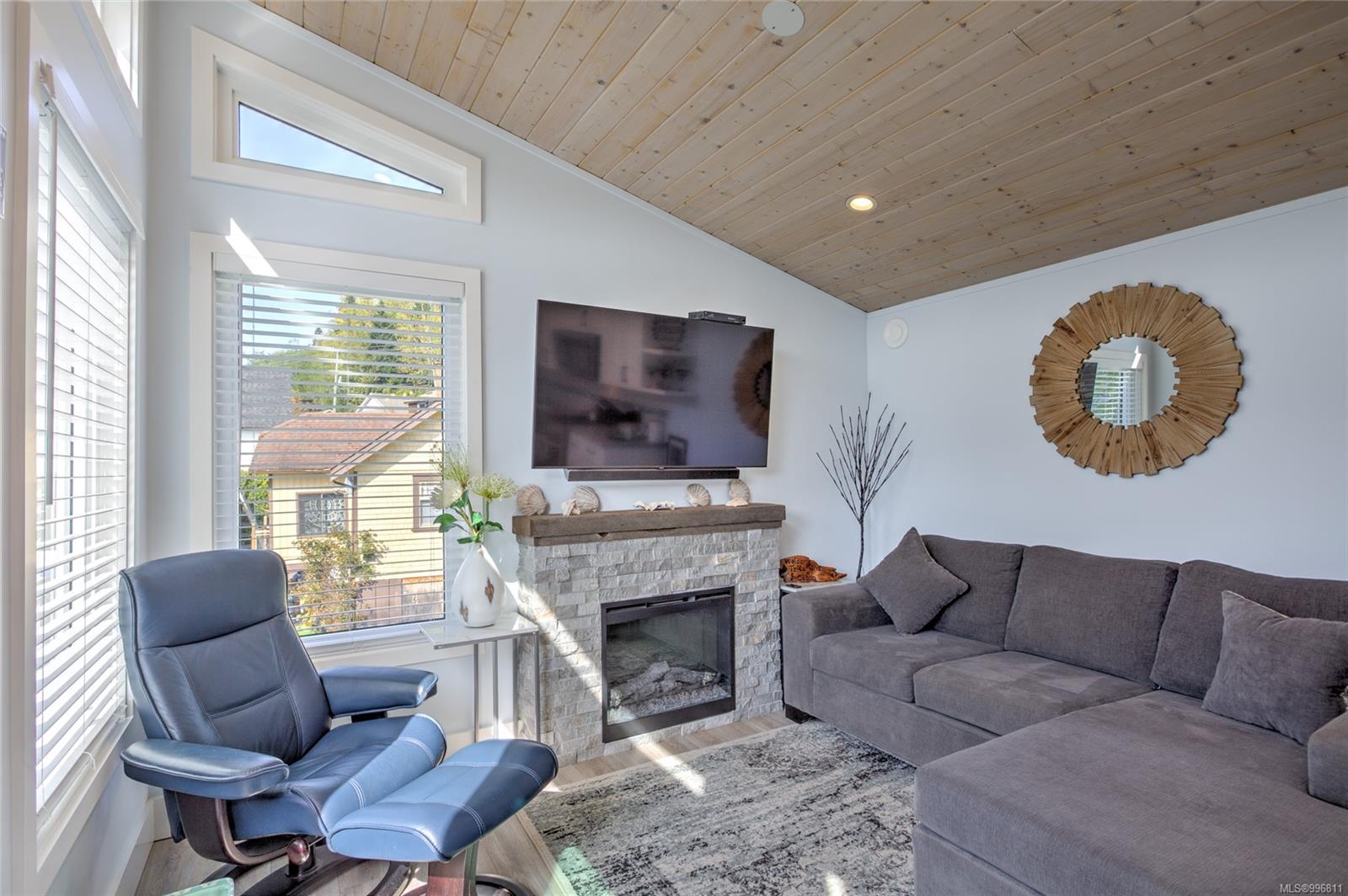 $569,900 - 232 North Shore Rd<br>British Columbia, V0R 2G0