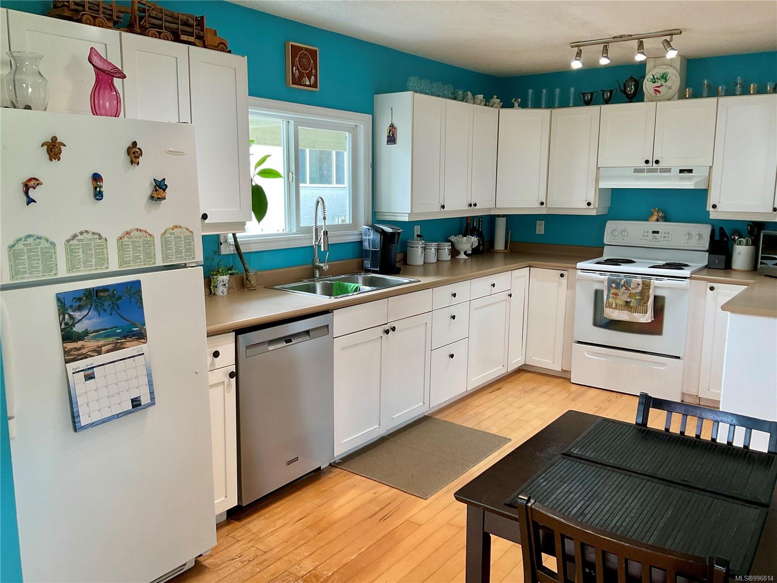 $560,000 - 22 Coronation St<br>British Columbia, V0R 2G0