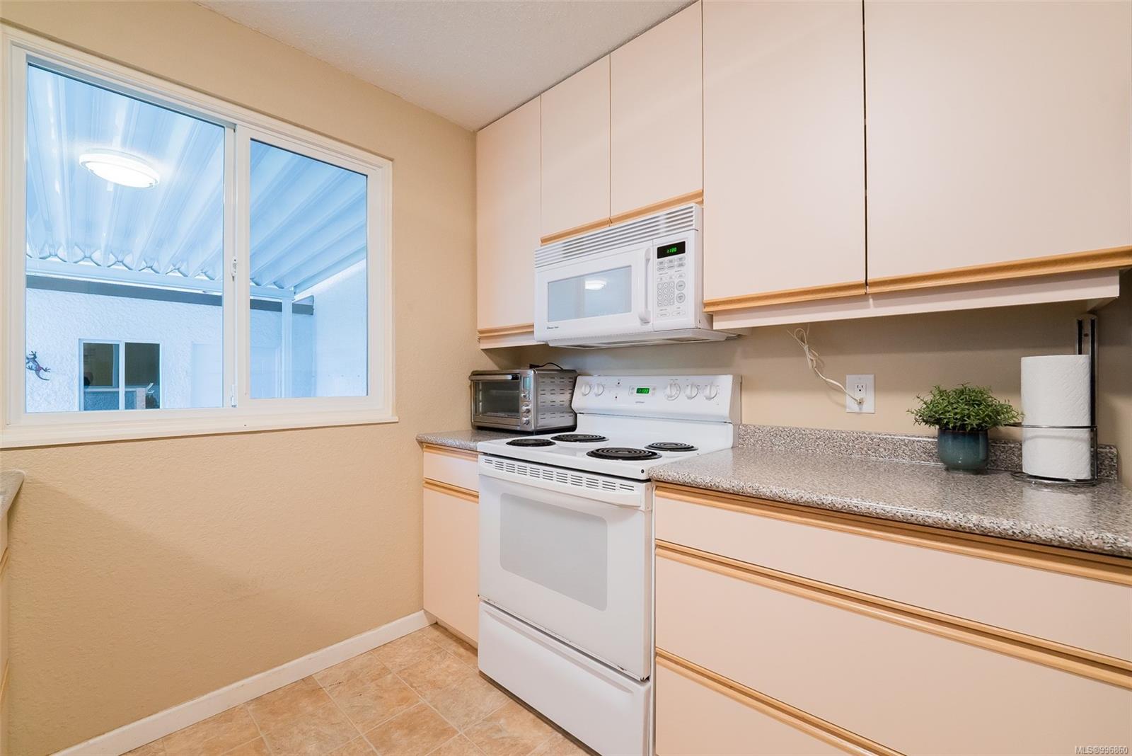 $429,900 - 9 Buttertubs Dr<br>British Columbia, V9R 3X8