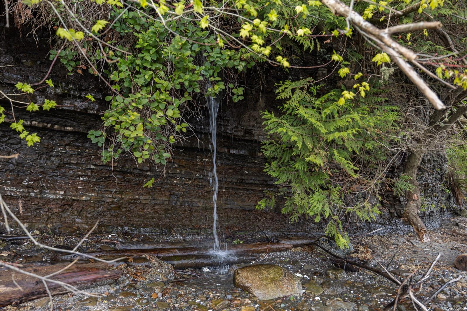 $749,000 - - East Rd<br>British Columbia, V0R 1T0