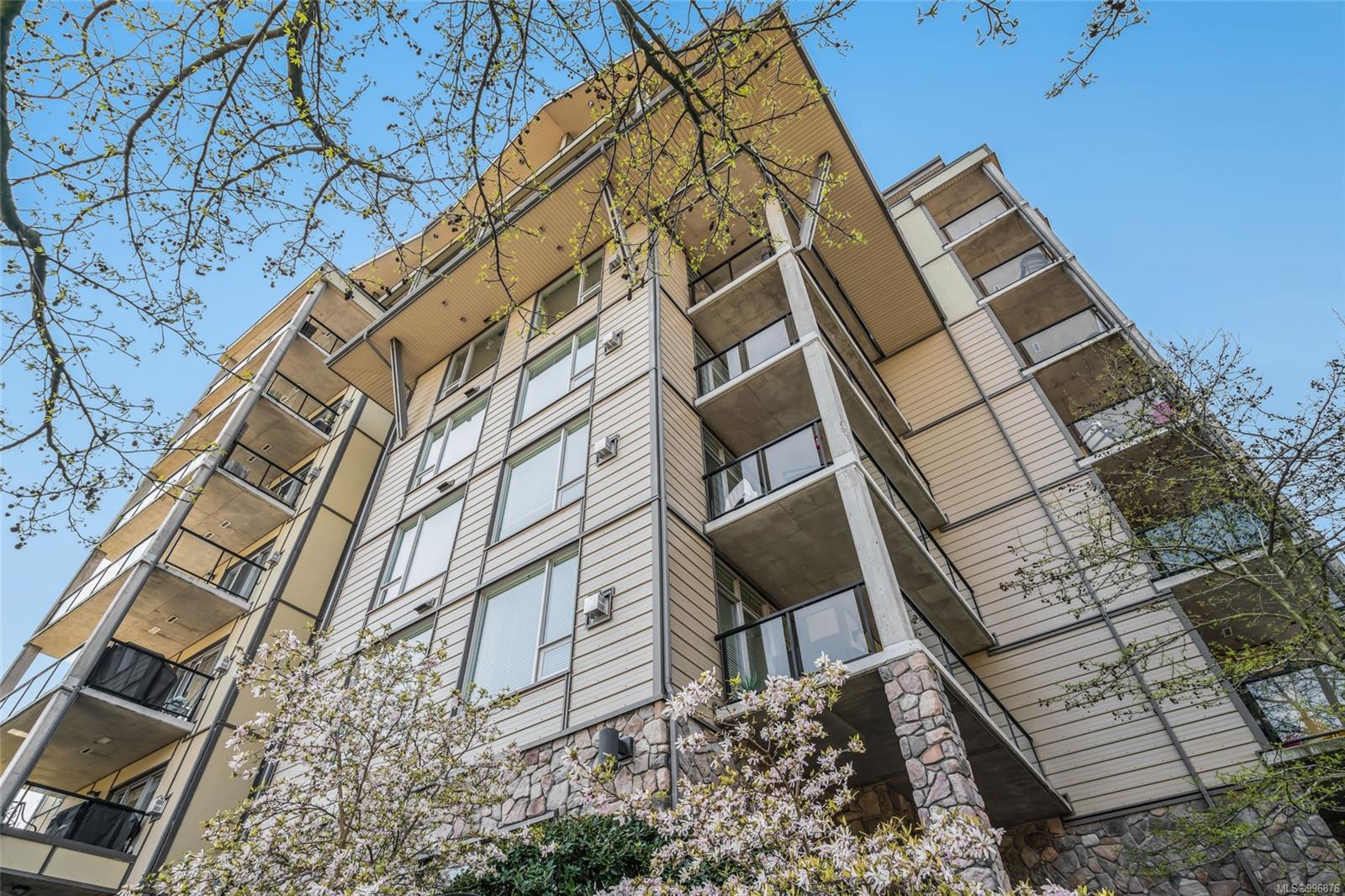 $665,000 - 194 Beachside Dr<br>British Columbia, V9P 0B1