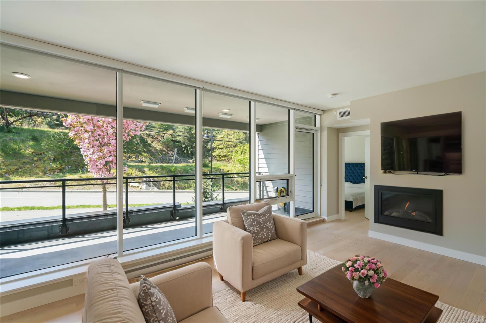 $528,900 - 3529 Dolphin Dr<br>British Columbia, V9P 9J1