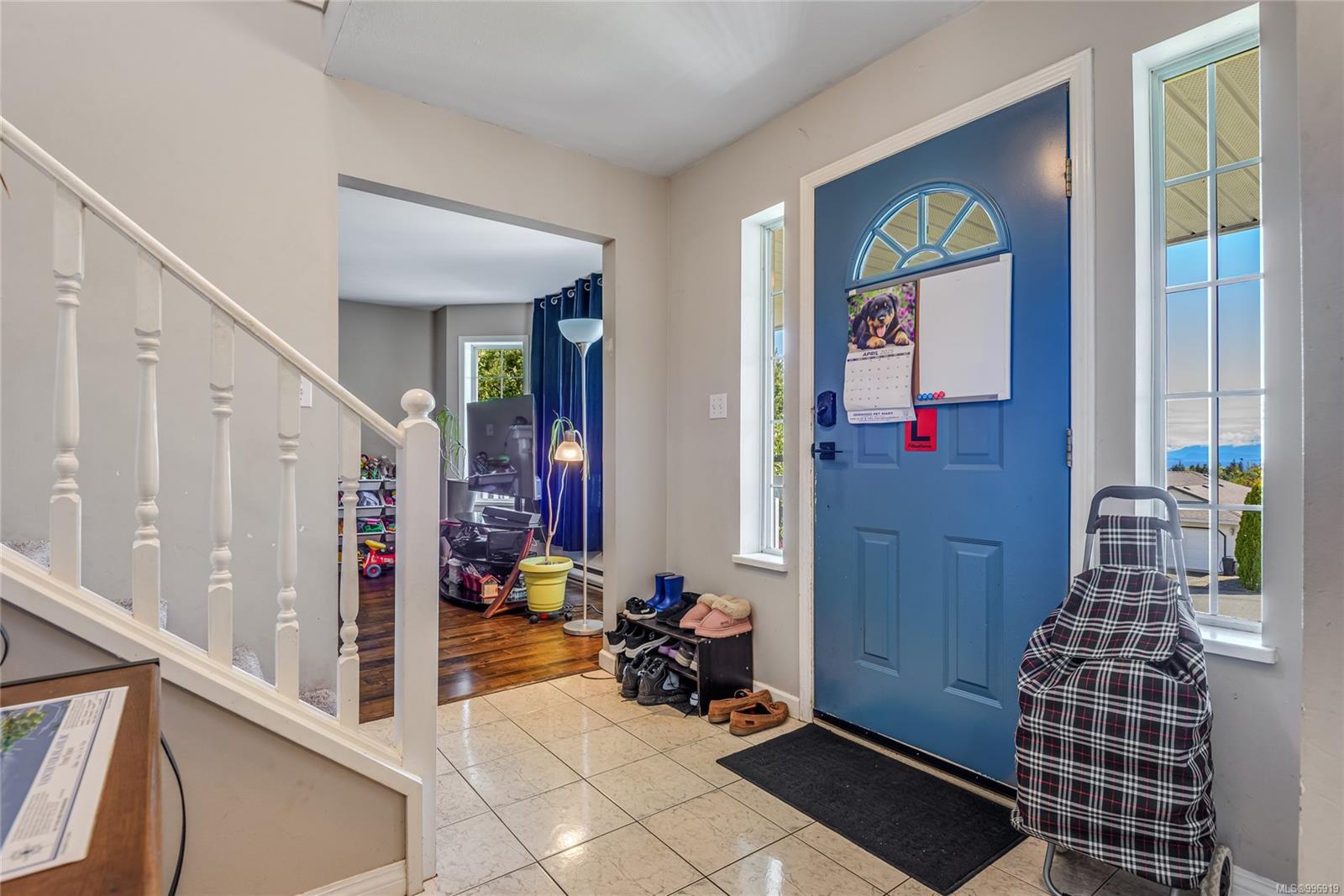 $698,000 - 802 Georgia Dr<br>British Columbia, V9H 1S3