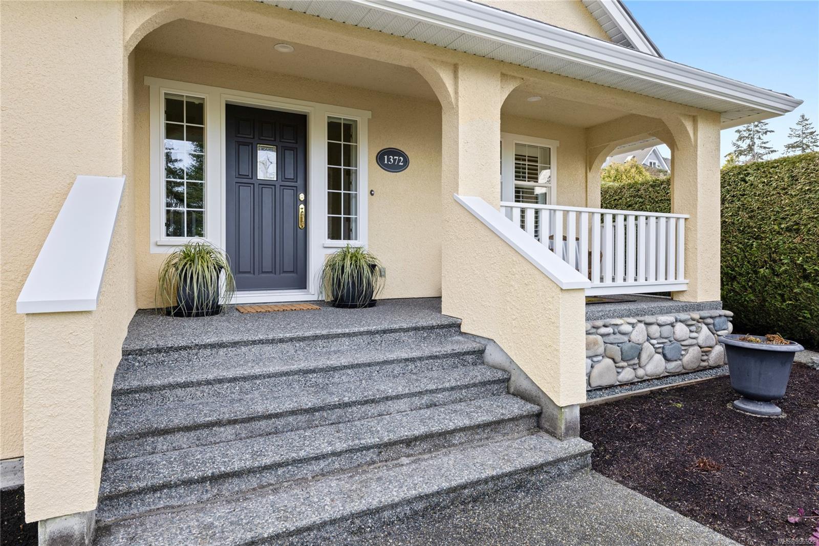 $1,649,000 - 1372 Mallard Rd<br>British Columbia, V9P 2A3
