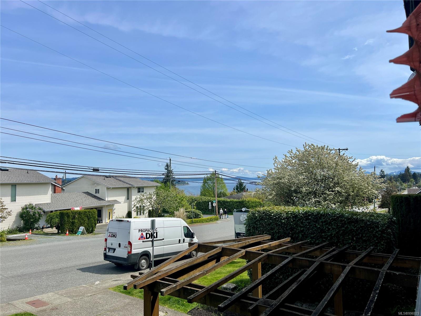 $244,900 - 218 Bayview Ave<br>British Columbia, V9G 1S9