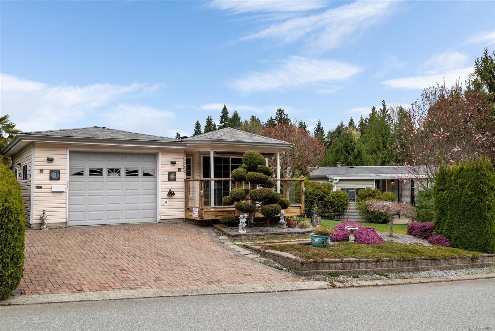 $519,900 - 3900 Merlin St<br>British Columbia, V9T 6B9