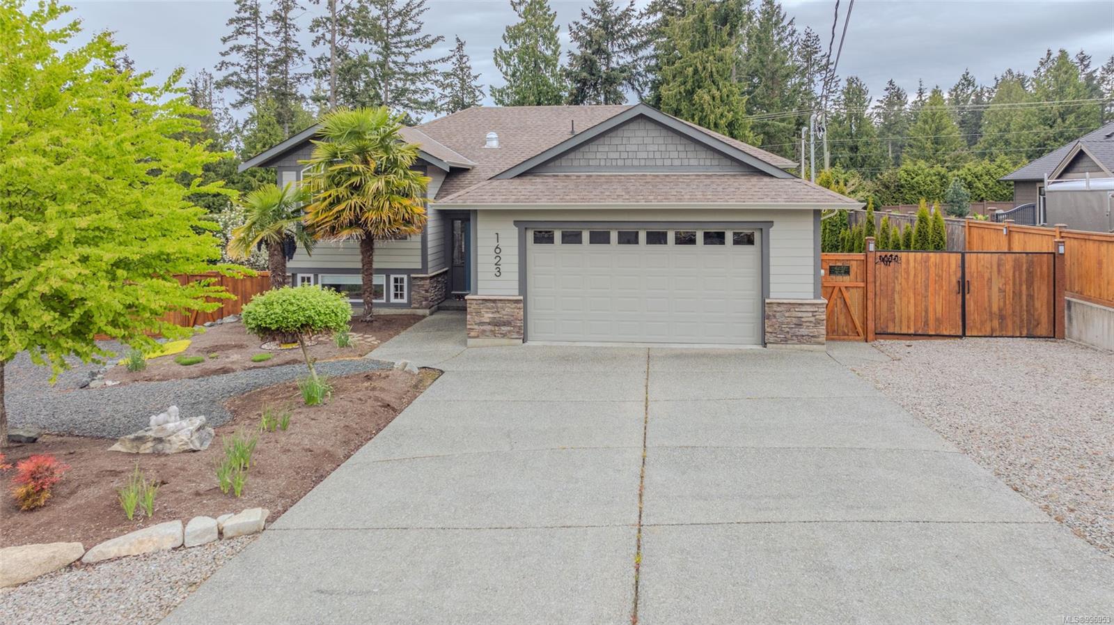 $1,398,000 - 1623 Stone Lake Dr<br>British Columbia, V9P 9L1