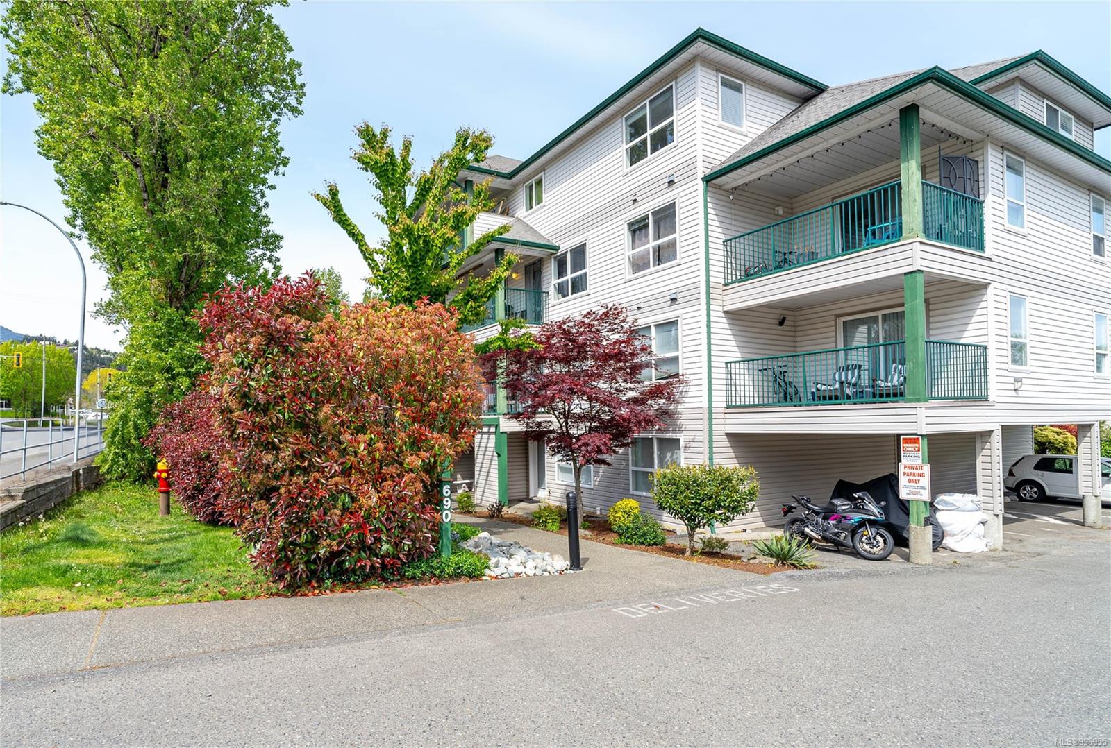 690 Third St, Na University District real estate property for sale in Nanaimo British Columbia, V9R 1W8