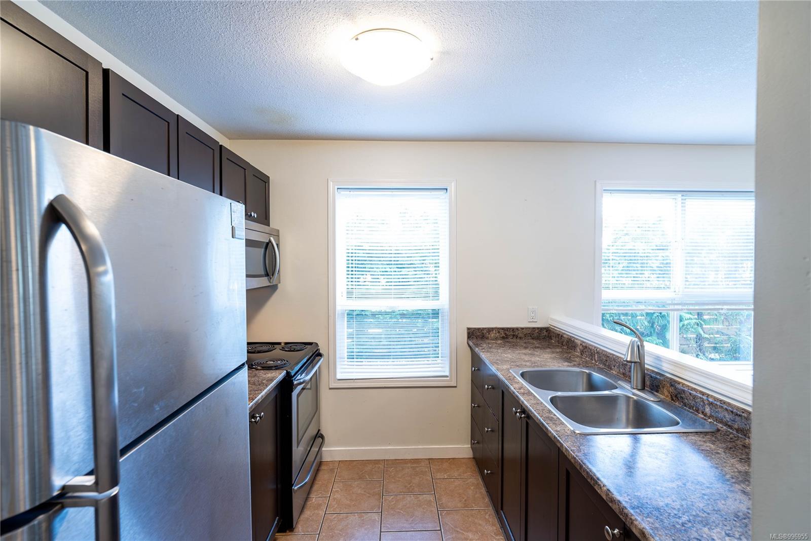 $349,300 - 690 Third St<br>British Columbia, V9R 1W8