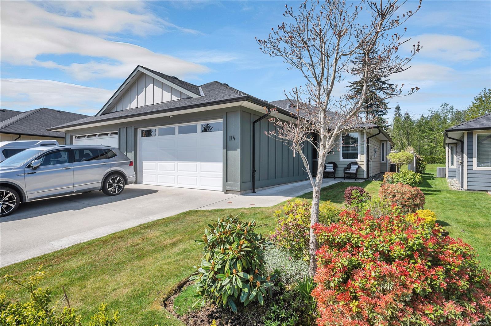 $729,900 - 2006 Sierra Dr<br>British Columbia, V9H 1V6