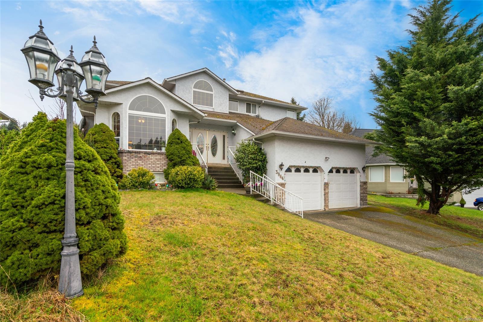 $699,900 - 3964 Whittlestone Ave<br>British Columbia, V9Y 8C8