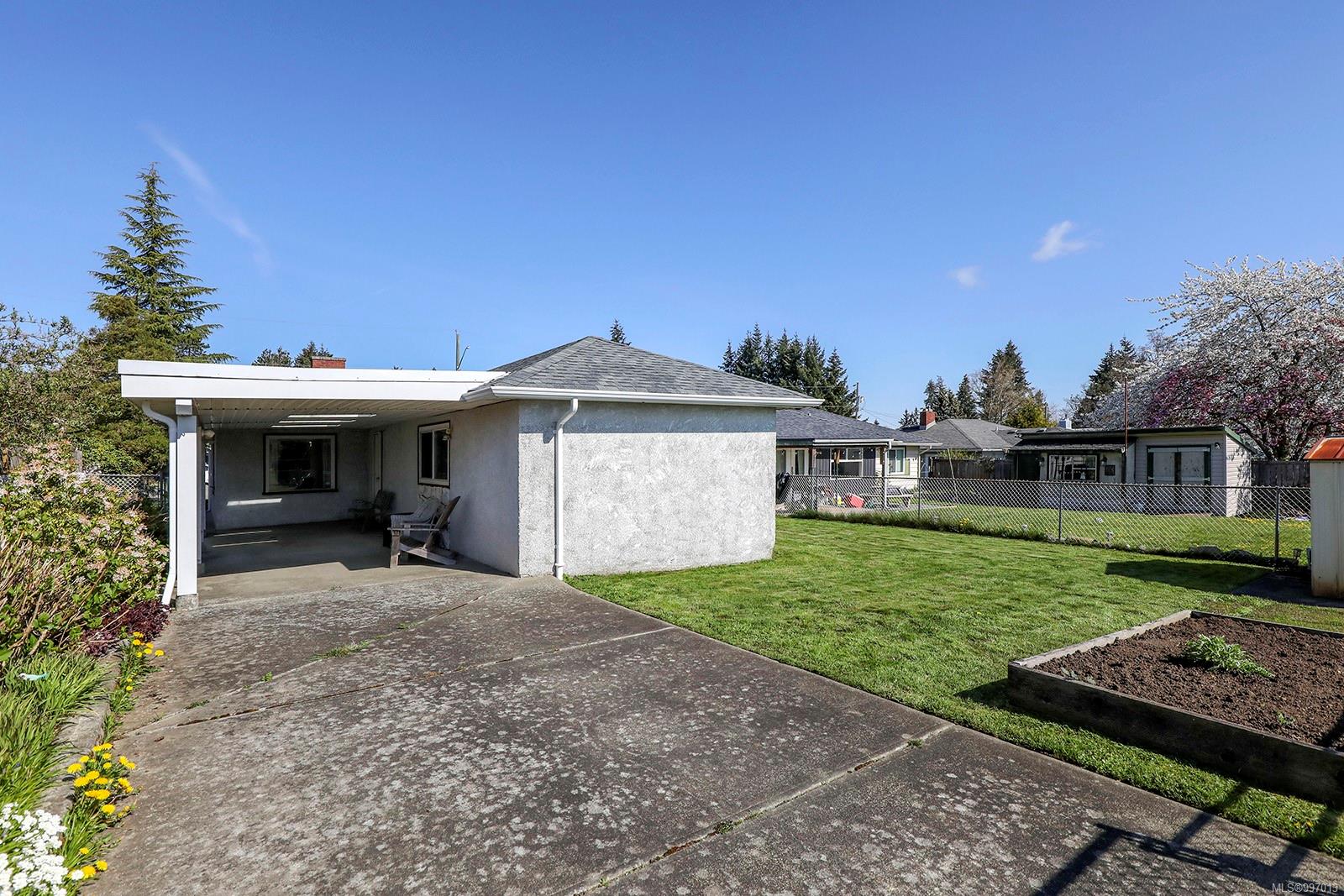 $625,000 - 668 14th St<br>British Columbia, V9N 1W6